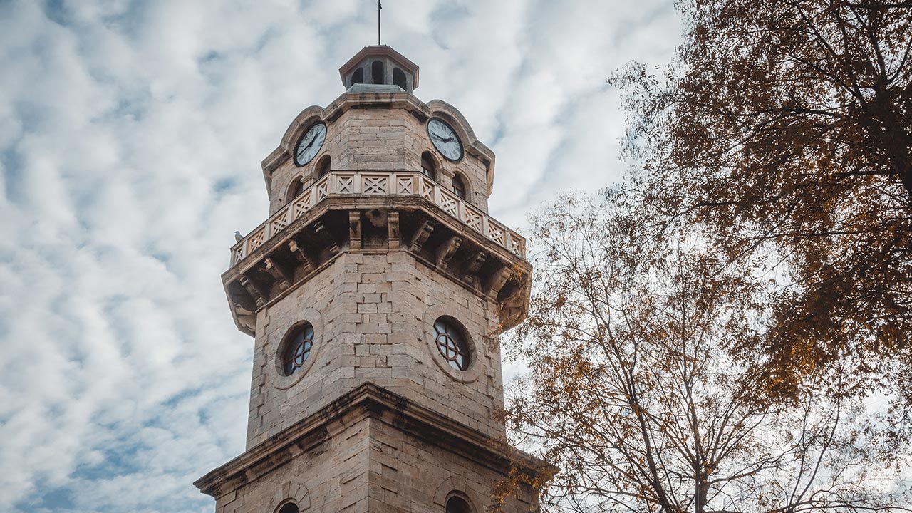 Градският часовник във Варна