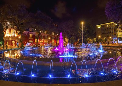 Пеещите фонтани във Варна