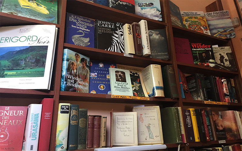 Shakespeare and Friends Bookshop in Varna