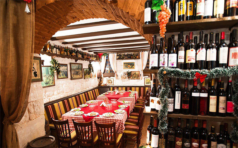 Restaurant Wine & Cellar Darzalas