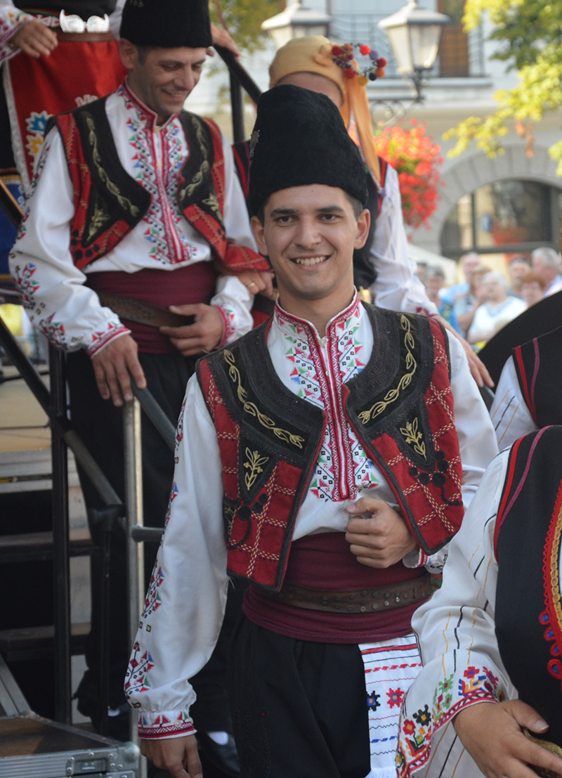 Traditional Bulgarian Costumes And Embroideries: History And Types ...